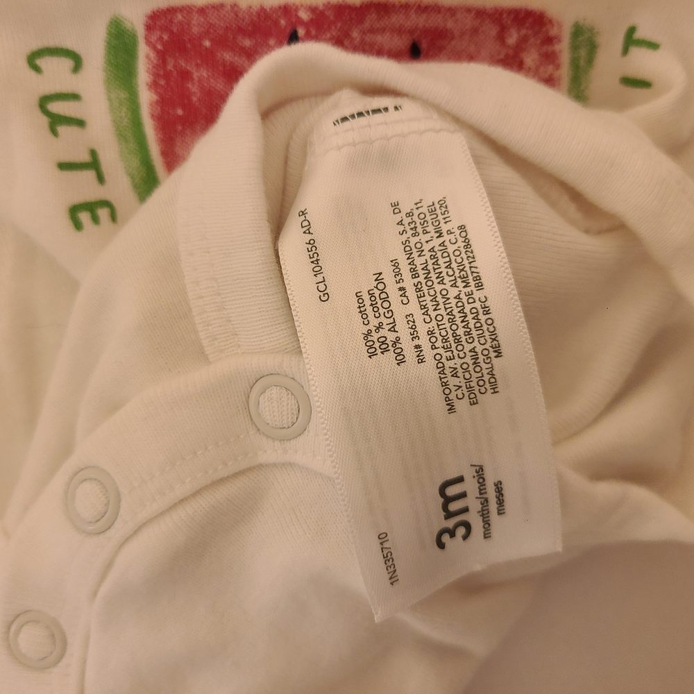 4PC CARTER'S ONESIE BUNDLE - 3M - Picture 5 of 11